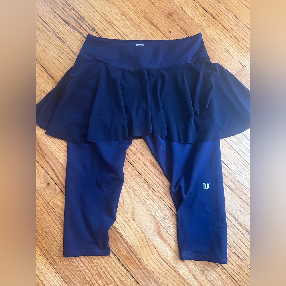 Used onceVenus Williams tennis shorts size M
